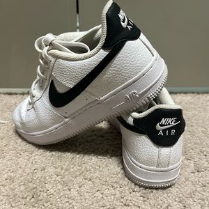 CT3839-100 Nike Air Force 1 low big kid shoes